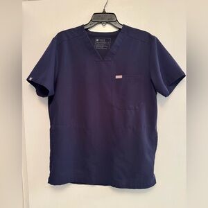 Figs Men's Chi-sec Three-Pocket Scrub Top, Navy Blue, S